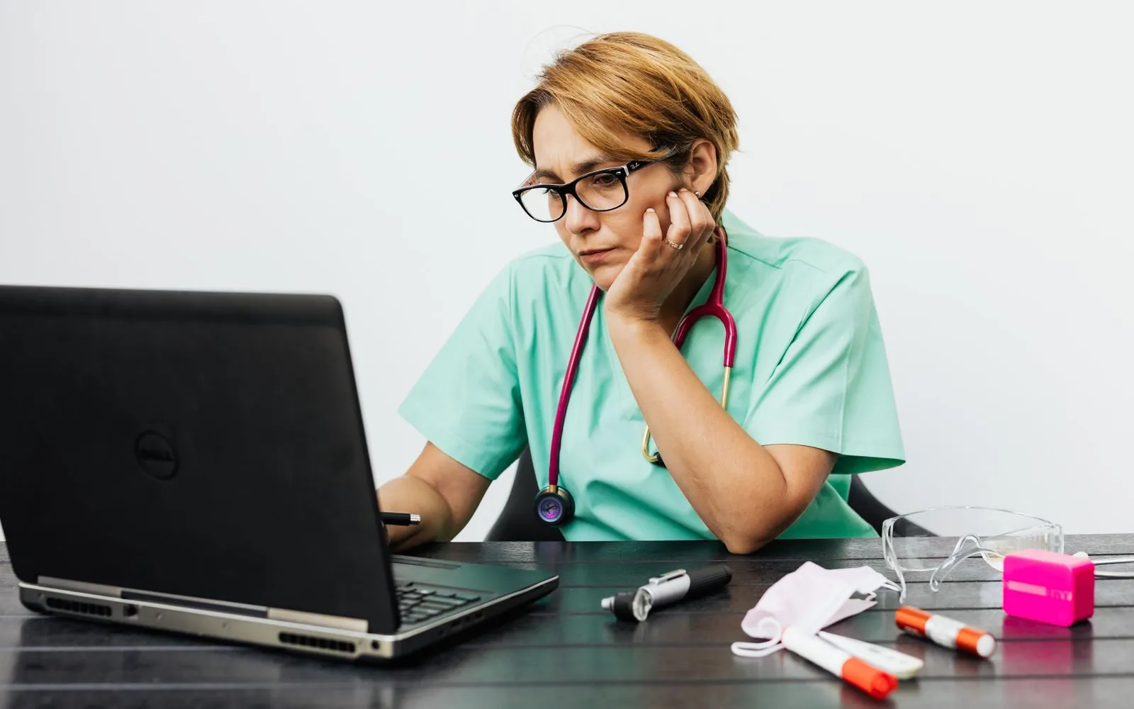 Pourquoi chaque infirmière indépendante en Suisse a besoin d’un site web professionnel